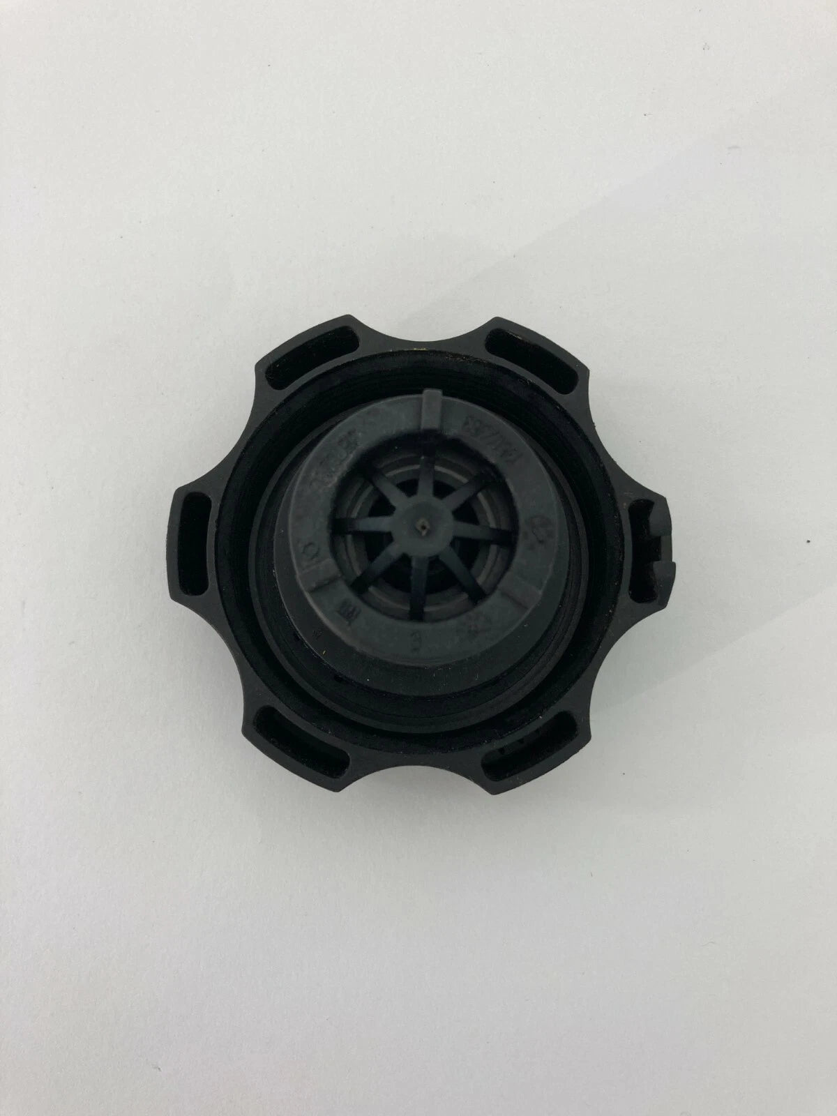 2012-2020 CHEVY IMPALA 2007-2014 TAHOE ENGINE COOLANT RADIATOR RESERVOIR CAP LID