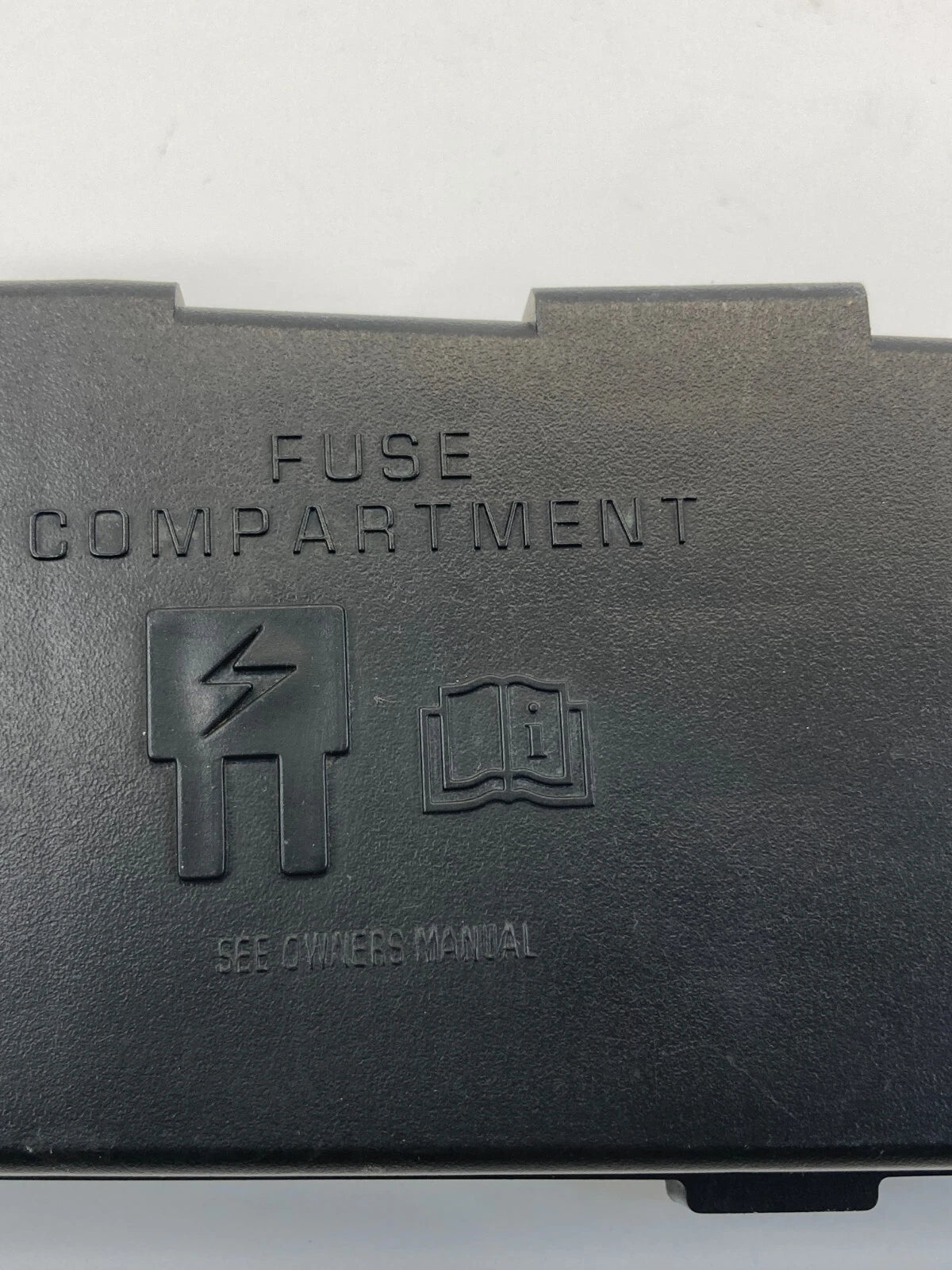 2009-2012 FORD ESCAPE FRONT ENGINE FUSE BOX LID COVER TRIM OEM FACTORY 3B0790100