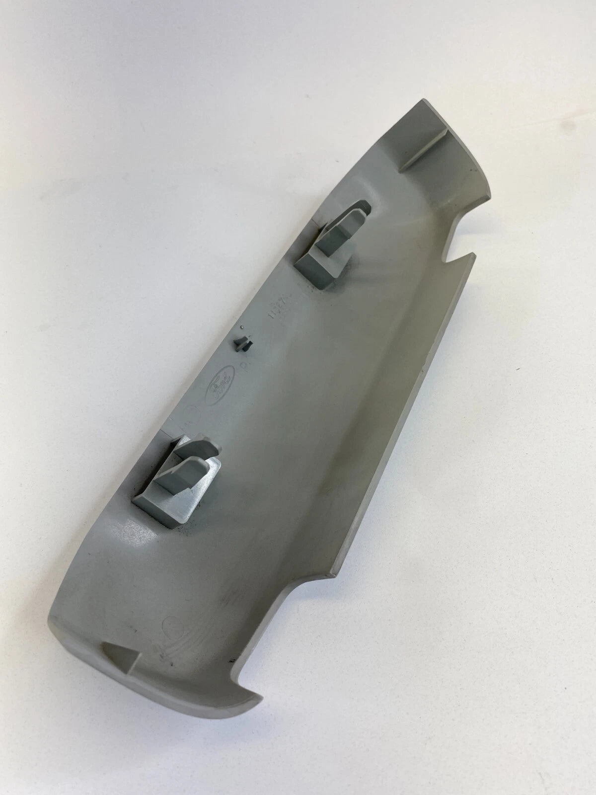 2004-2008 FORD F-150 OVERHEAD STORAGE SUNGLASS COMPARTMENT END COVER TRIM OEM