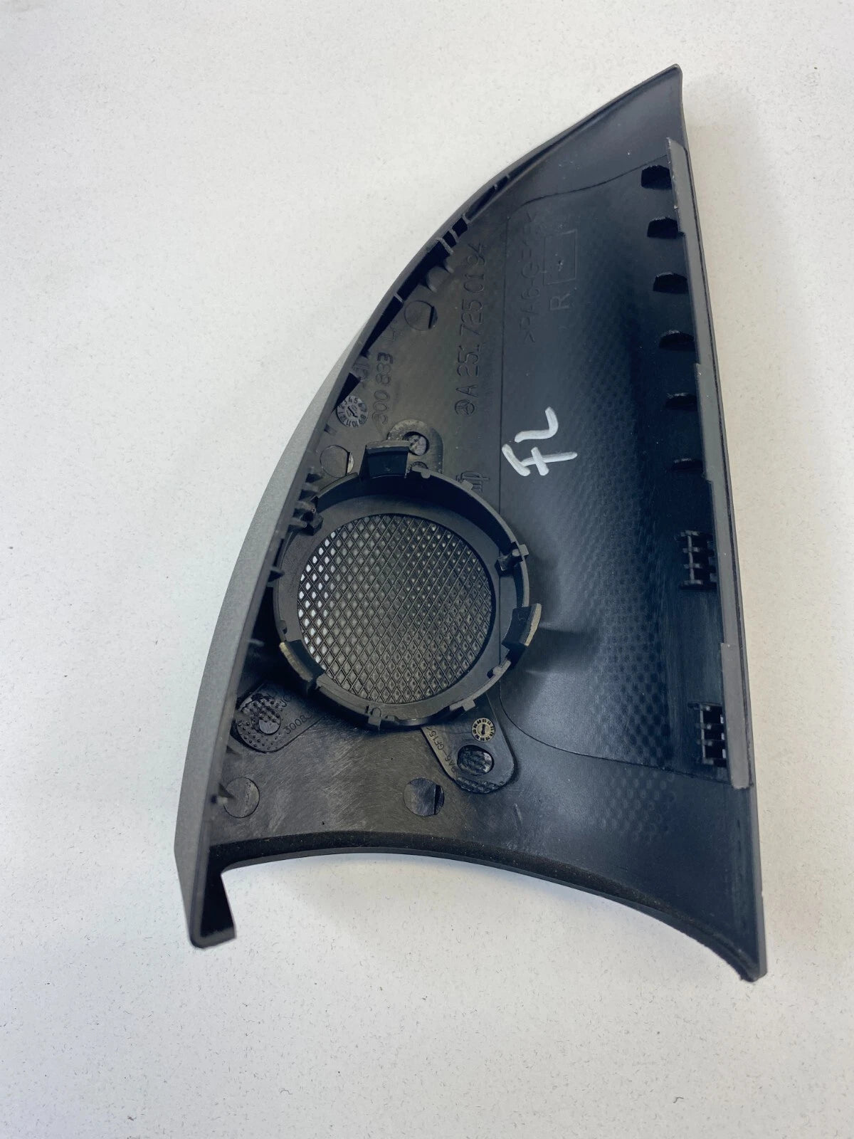 2006-2011 MERCEDES-BENZ R350 FRONT LEFT DOOR TWEETER SPEAKER BEZEL A2517250194