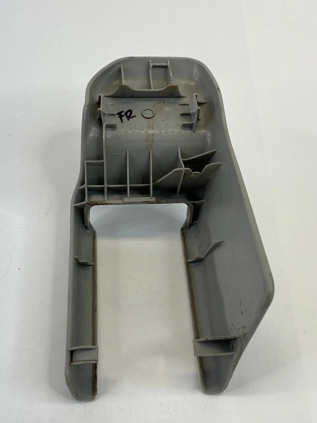 2007-2009 LEXUS ES350 FRONT RIGHT SEAT INNER TRACK RAIL END COVER 72157-33110