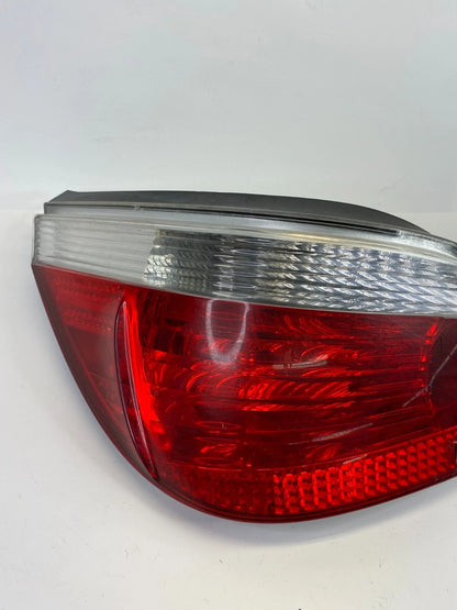 2004-2007 BMW 530I SEDAN REAR LEFT DRIVER SIDE LED TAIL LIGHT 6923305 OEM