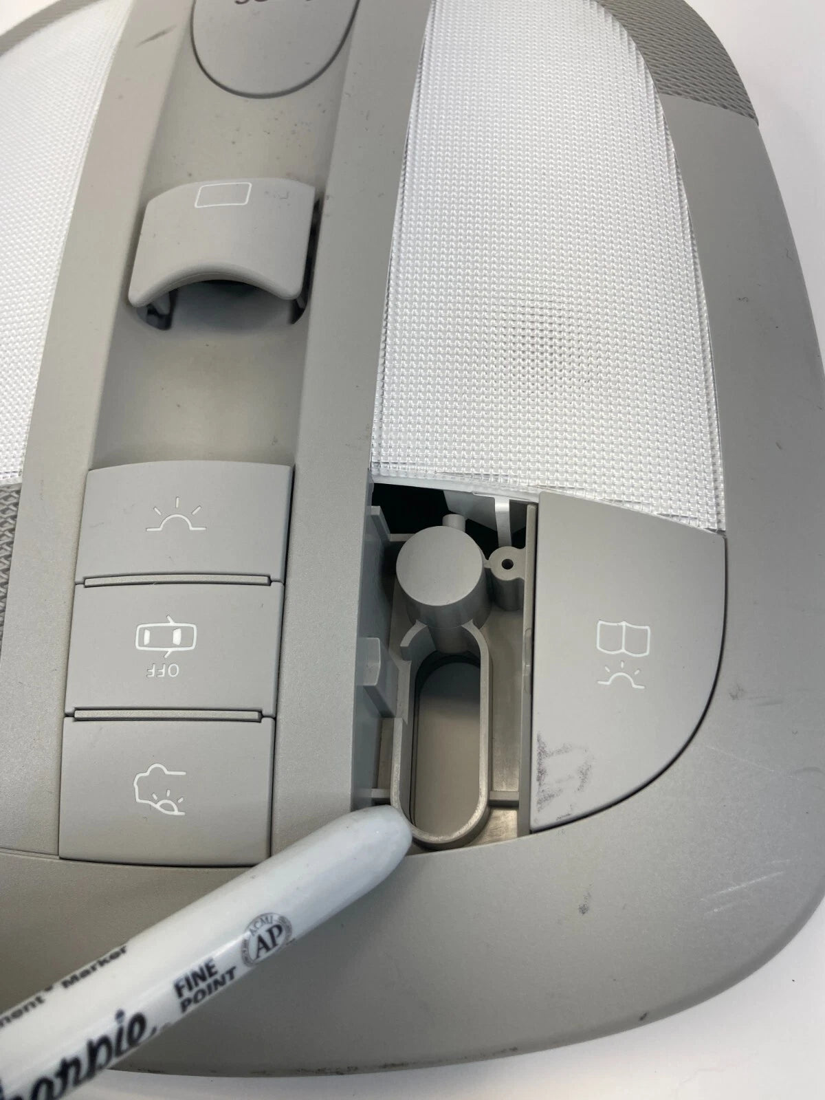 2006-2011 MERCEDES-BENZ ML350 FRONT ROOF OVERHEAD DOME LIGHT LAMP READING MAP