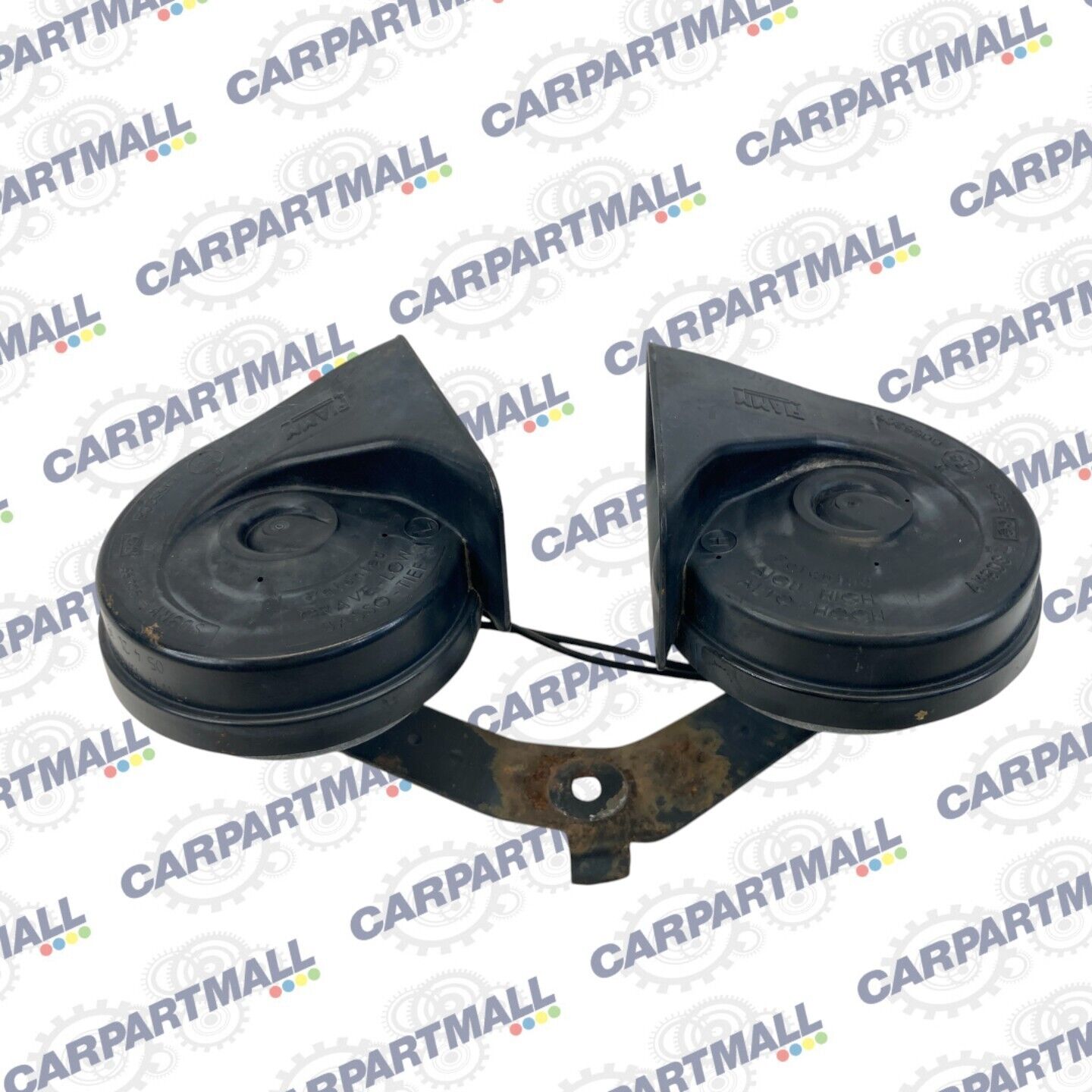 2003 2004 Ford Crown Victoria Dual Note Horn High & Low Note Pair E37042 OEM