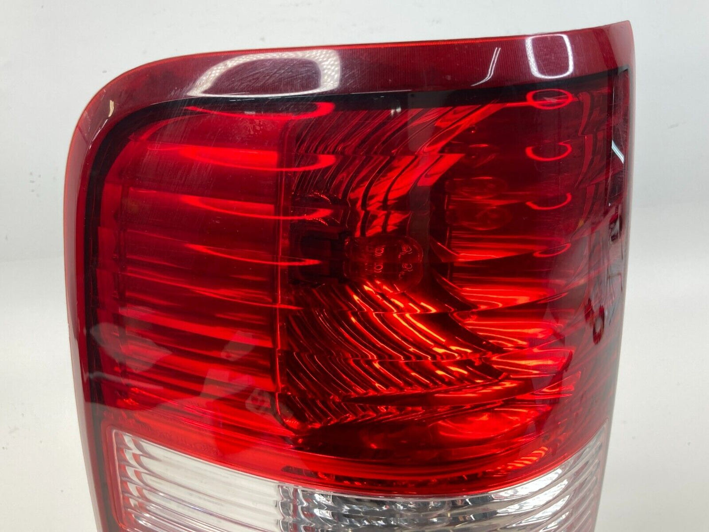 2004-2008 Ford F-150 F150 Left Driver Tail Light Taillight 4L34-13B505-A OEM