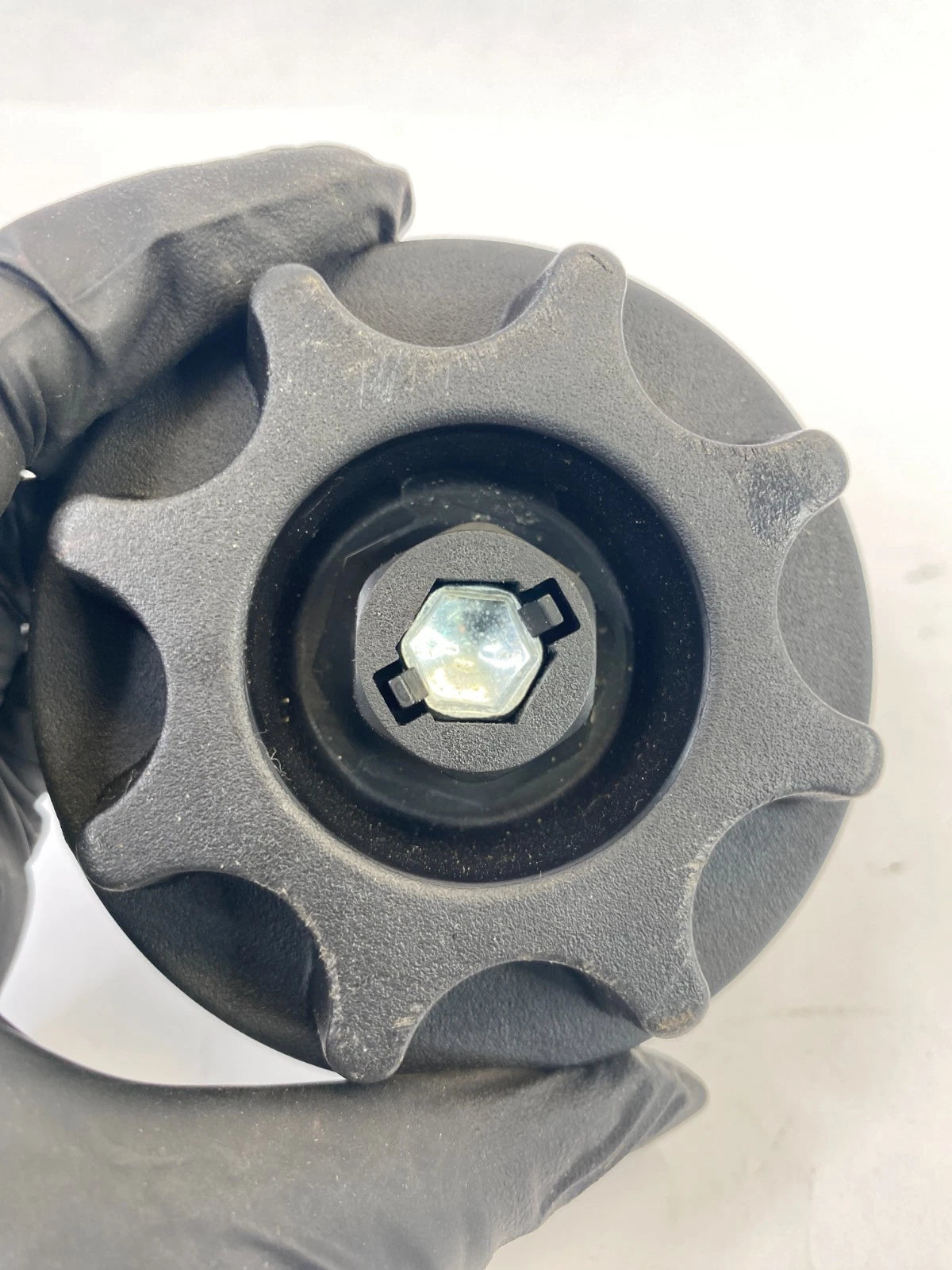 2009-2016 TOYOTA VENZA SPARE TIRE HOLD DOWN MOUNT BOLT NUT SCREW OEM