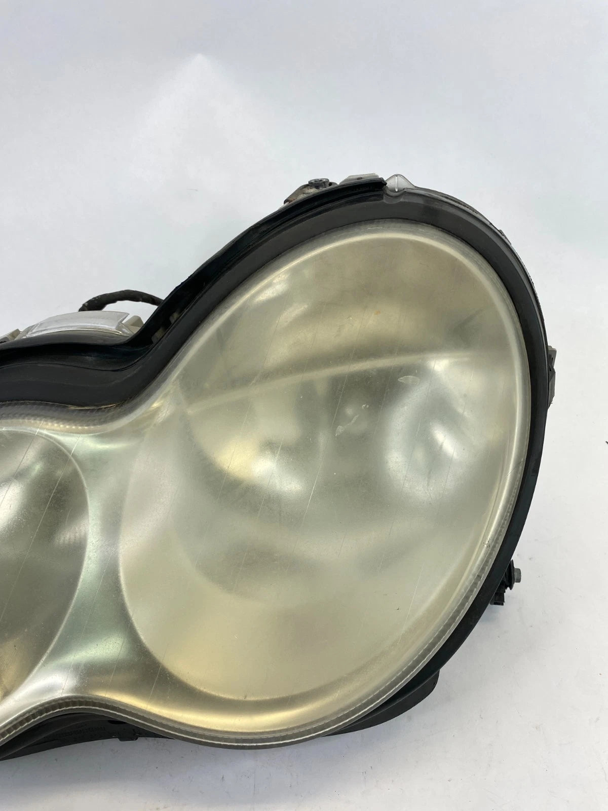 2001-2005 MERCEDES C240 LEFT DRIVER SIDE HALOGEN HEADLIGHT ASSEMBLY OEM