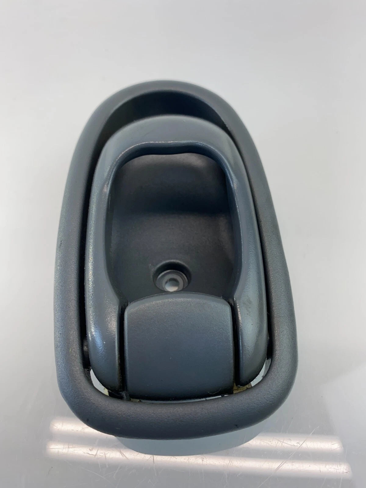 2002-2004 KIA SPECTRA REAR RIGHT DOOR INTERIOR INNER DOOR HANDLE W/ LOCK OEM