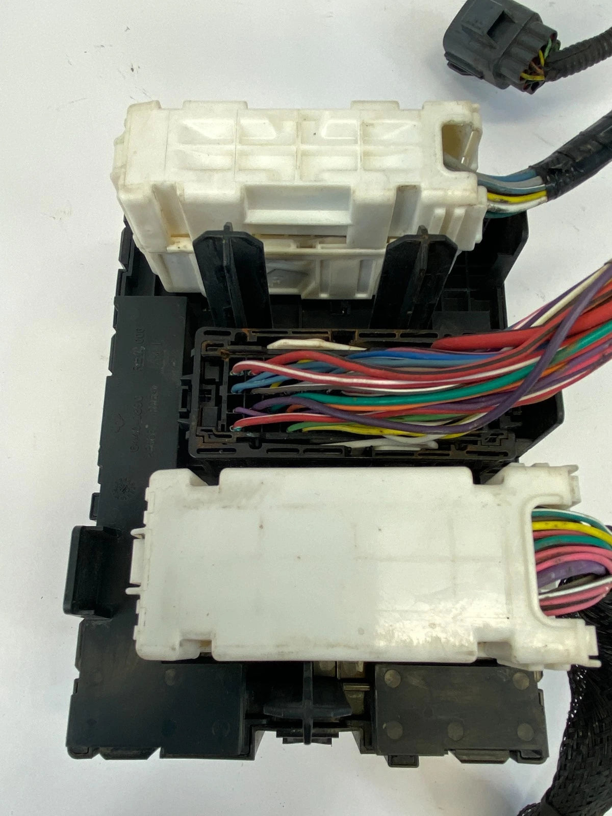 2007-2009 PONTIAC TORRENT POWER DISTRIBUTION BOX UNIT FRONT OEM FACTORY 15947088