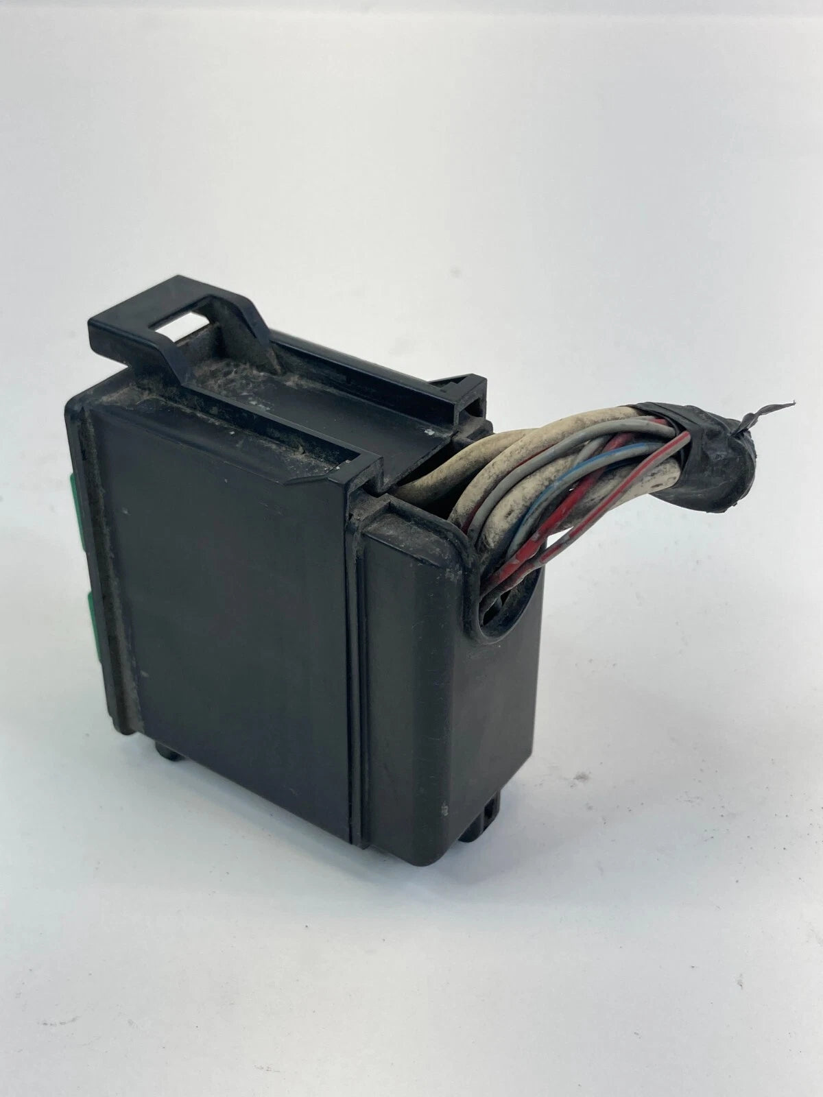 2002 02 LEXUS ES300 ES 300 SEDAN 3.0L SMALL FUSE BOX RELAY BLOCK 7154-4921 OEM