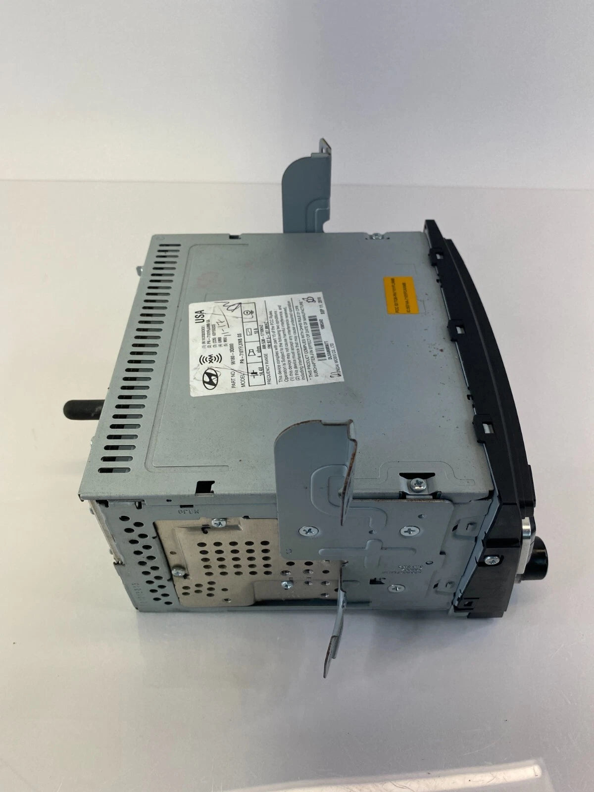 2011 HYUNDAI SONATA AM/FM XM RADIO CD PLAYER RECEIVER UNIT 96180-3Q000 OEM