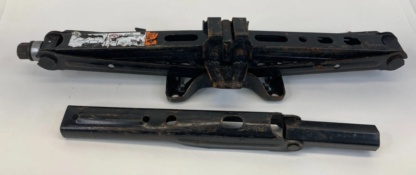 2019 FORD POLICE INTERCEPTOR UTILITY EMERGENCY SPARE TIRE FLOOR JACK & TOOL KIT