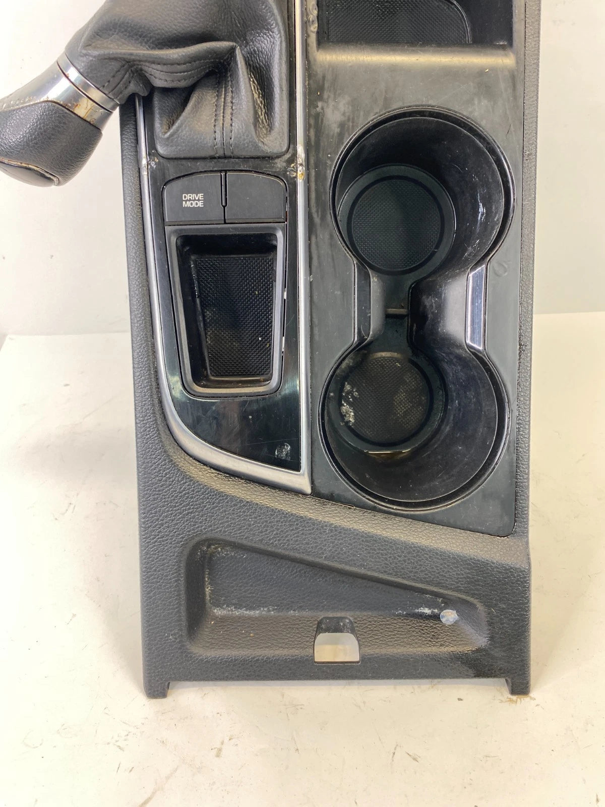 2015-2017 HYUNDAI SONATA CENTER CONSOLE SHIFTER BEZEL CUP HOLDER OEM 84651-C2001