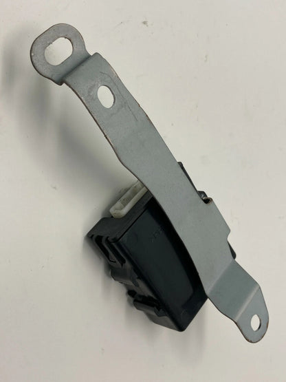 2004-2009 TOYOTA PRIUS FRONT LEFT DOOR OSCILLATOR CONTROL MODULE 89991-47030 OEM