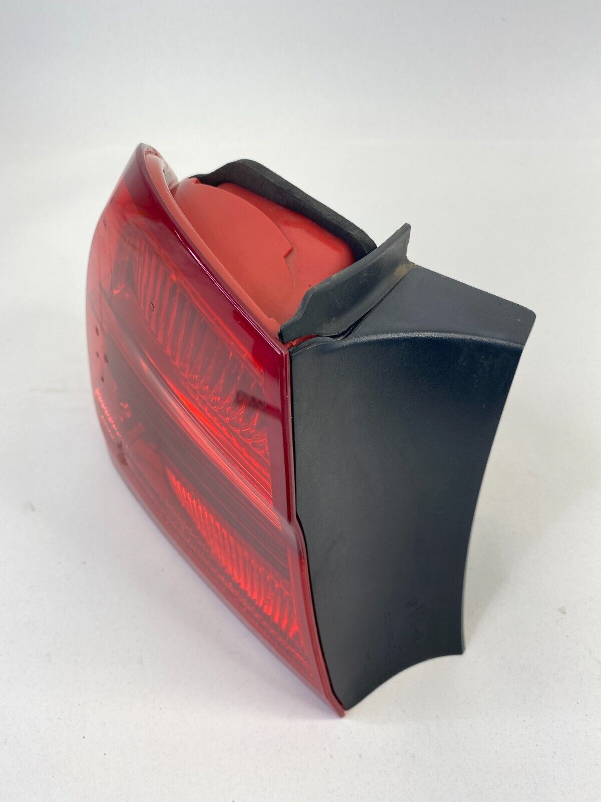 2007 2008 BMW 328i Sedan Left Side Tail Light Taillight Tail Lamp Outer I090028