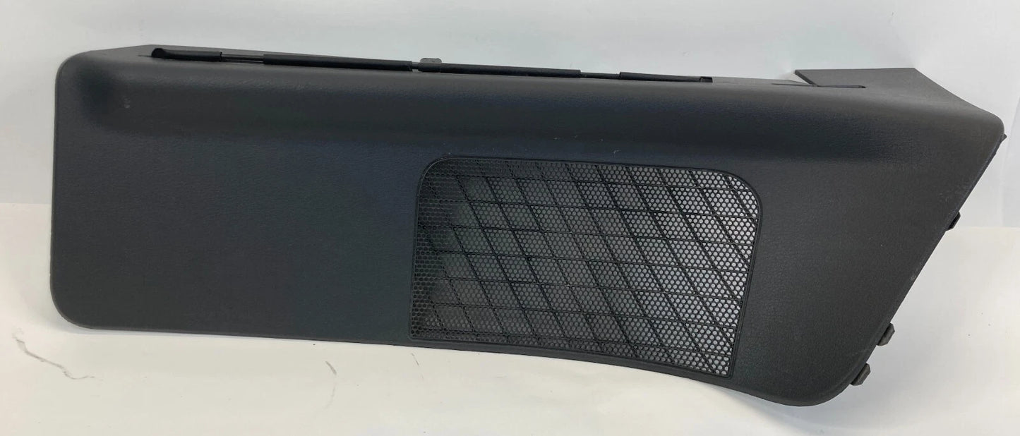 2009-2014 VOLKSWAGEN ROUTAN REAR RIGHT SIDE 3RD ROW QUARTER WINDOW SUN SHADE OEM