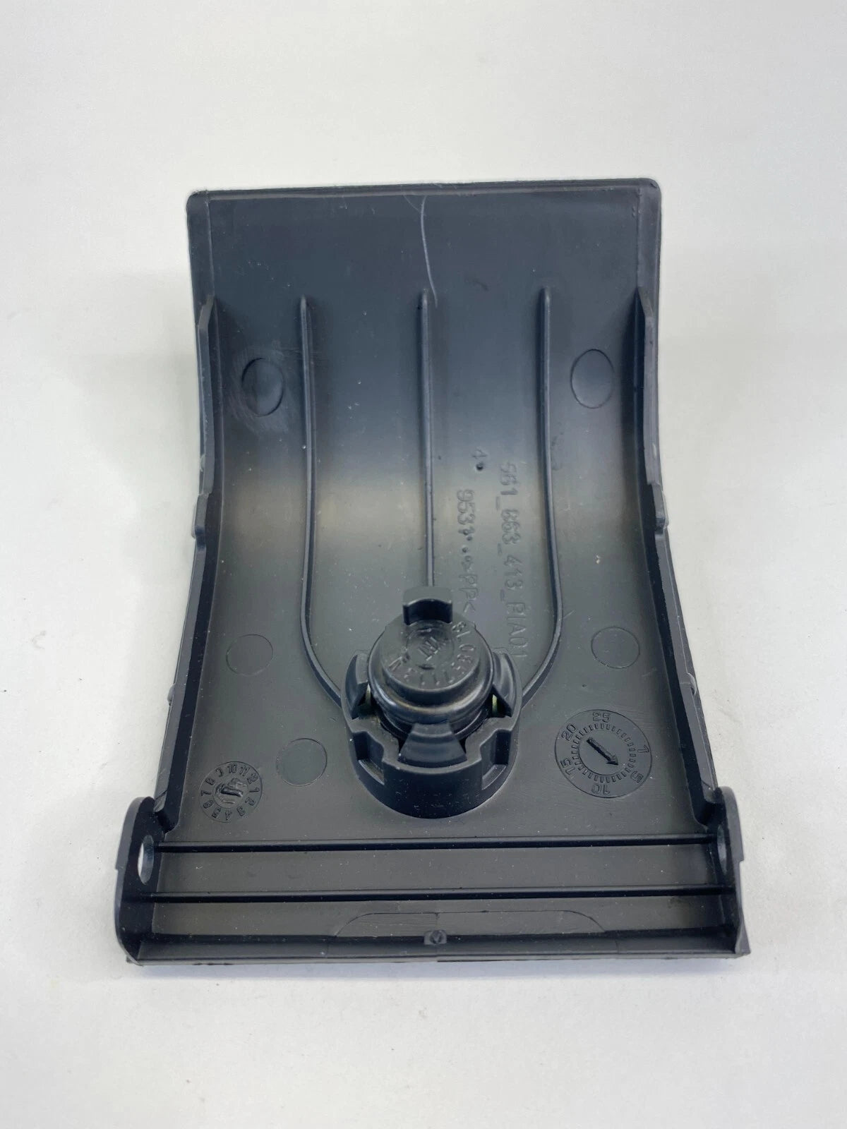 2012-2019 VOLKSWAGEN PASSAT REAR SEAT TRIM PANEL COVER CAP 561-863-413-PIA01 OEM