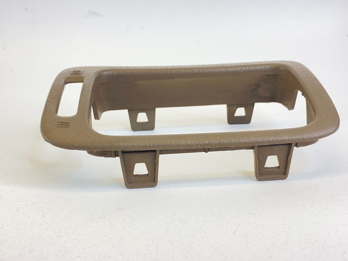 1998-2001 Nissan Altima Dash Passenger Side Air Vent Outer Bezel Trim OEM