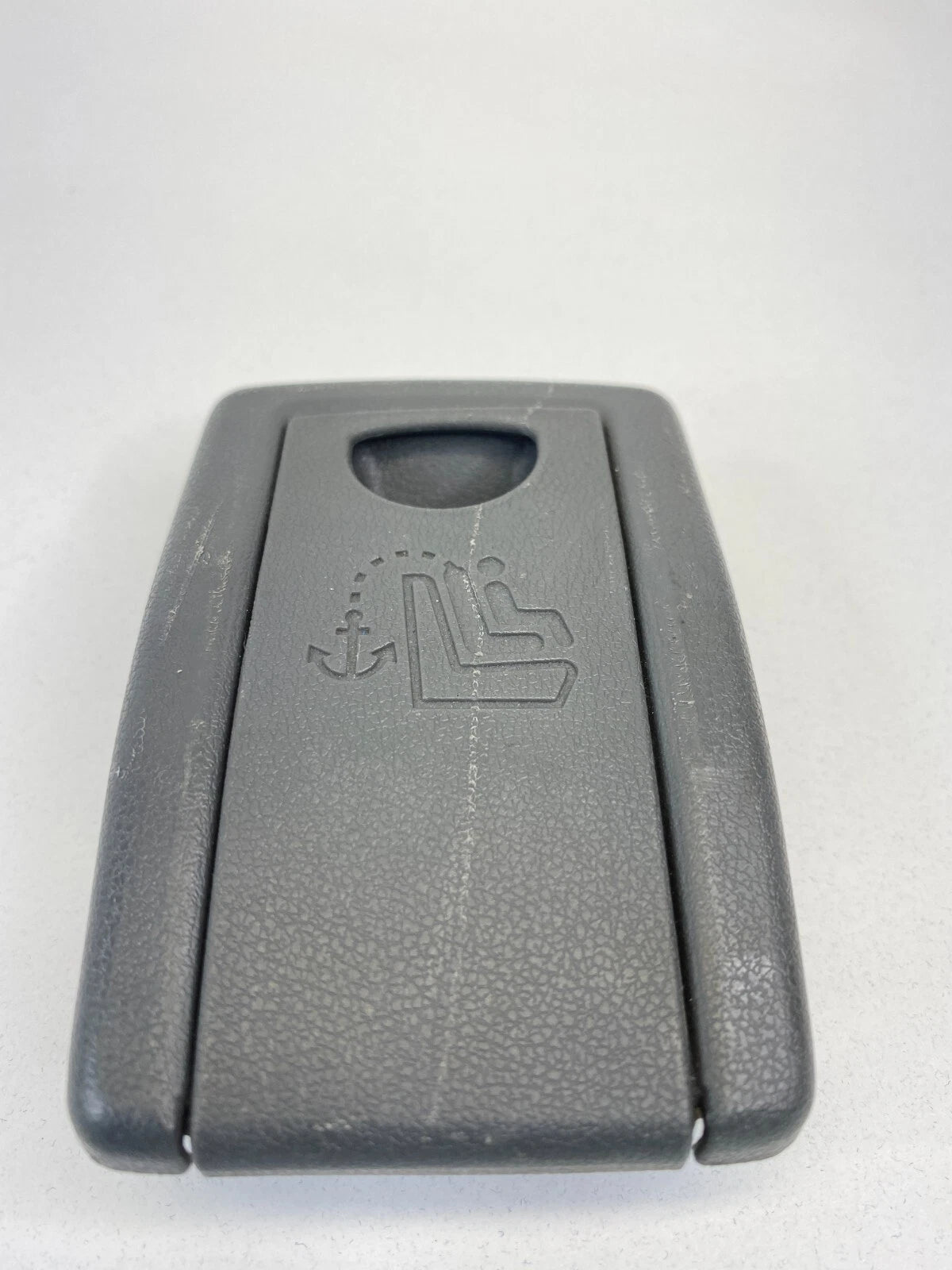 2004-2009 TOYOTA PRIUS CENTER REAR SEAT BACK CHILD ANCHOR COVER TRIM 72996-60110