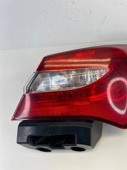 2011-2014 CHRYSLER 200 REAR RIGHT PASSENGER SIDE TAIL LIGHT LAMP 05182524A OEM