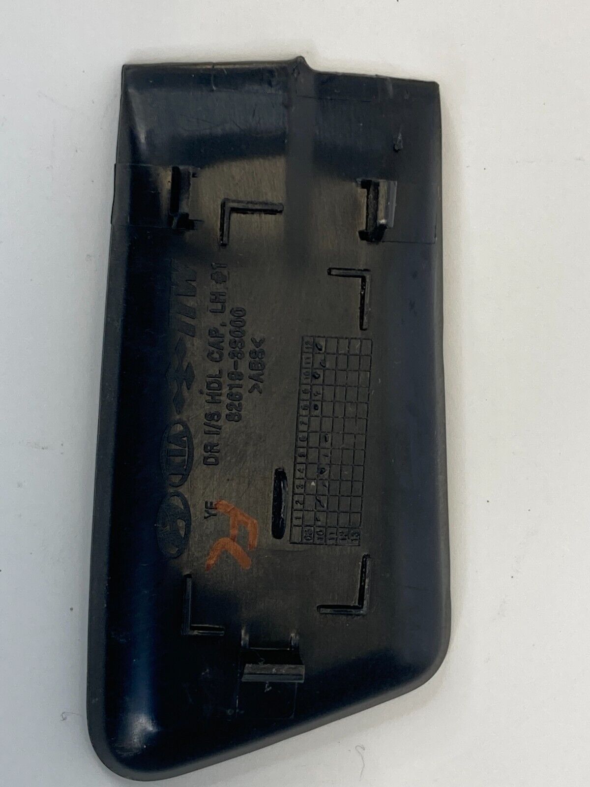 2011-2014 Hyundai Sonata Front Left Side Inner Door Handle Screw Cap 826193S000