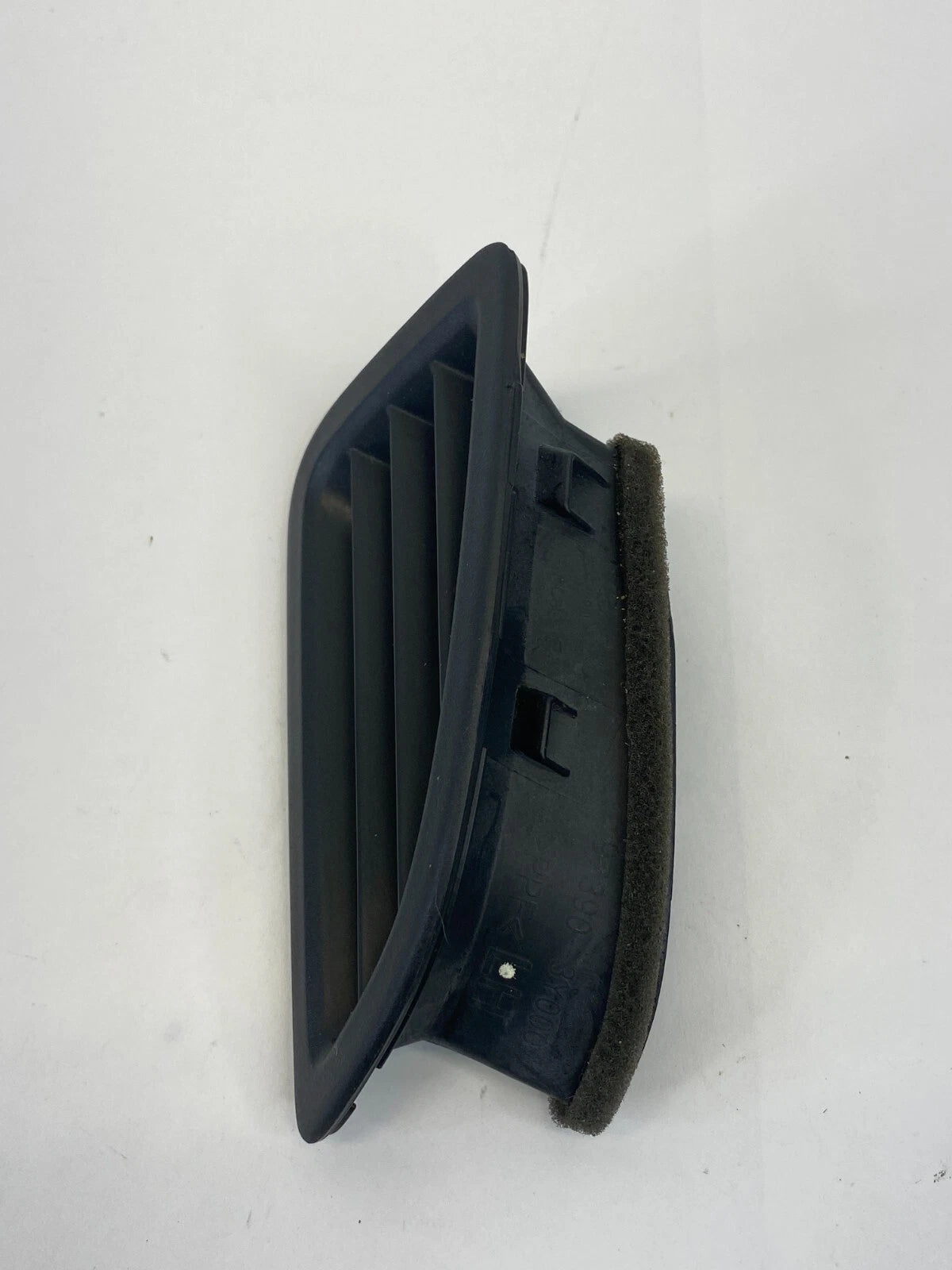 2011-2016 HYUNDAI ELANTRA DASH LEFT DRIVER AIR VENT DEFROSTER GRILLE 97390-3Y000
