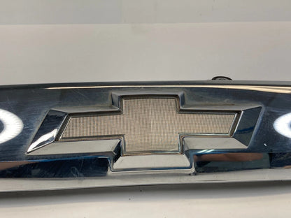 10-15 CHEVROLET EQUINOX LIFTGATE DECK LID CHROME APPLIQUE W CAMERA 23188127 OEM