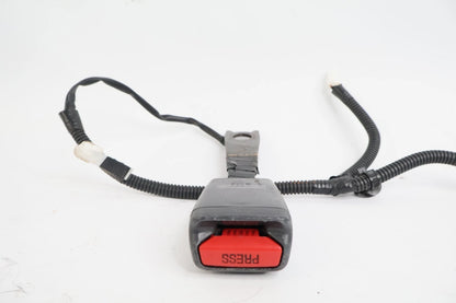 2003 2004 TOYOTA 4RUNNER FRONT RIGHT PASSENGER SEAT BELT BUCKLE RECEPTACLE OEM