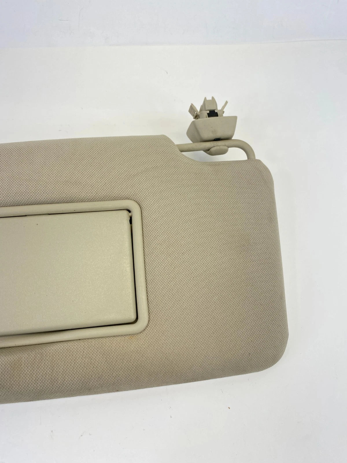 2011-2018 VOLVO S60 FRONT LEFT DRIVER SIDE SUNVISOR SUN VISOR W HOMELINK OEM