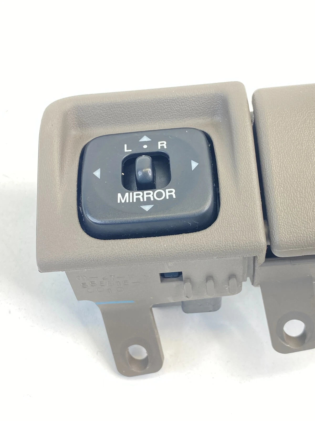 1995-2000 LEXUS LS400 POWER MIRROR SWITCH WITH COIN BOX TRAY OEM 555B15-0010
