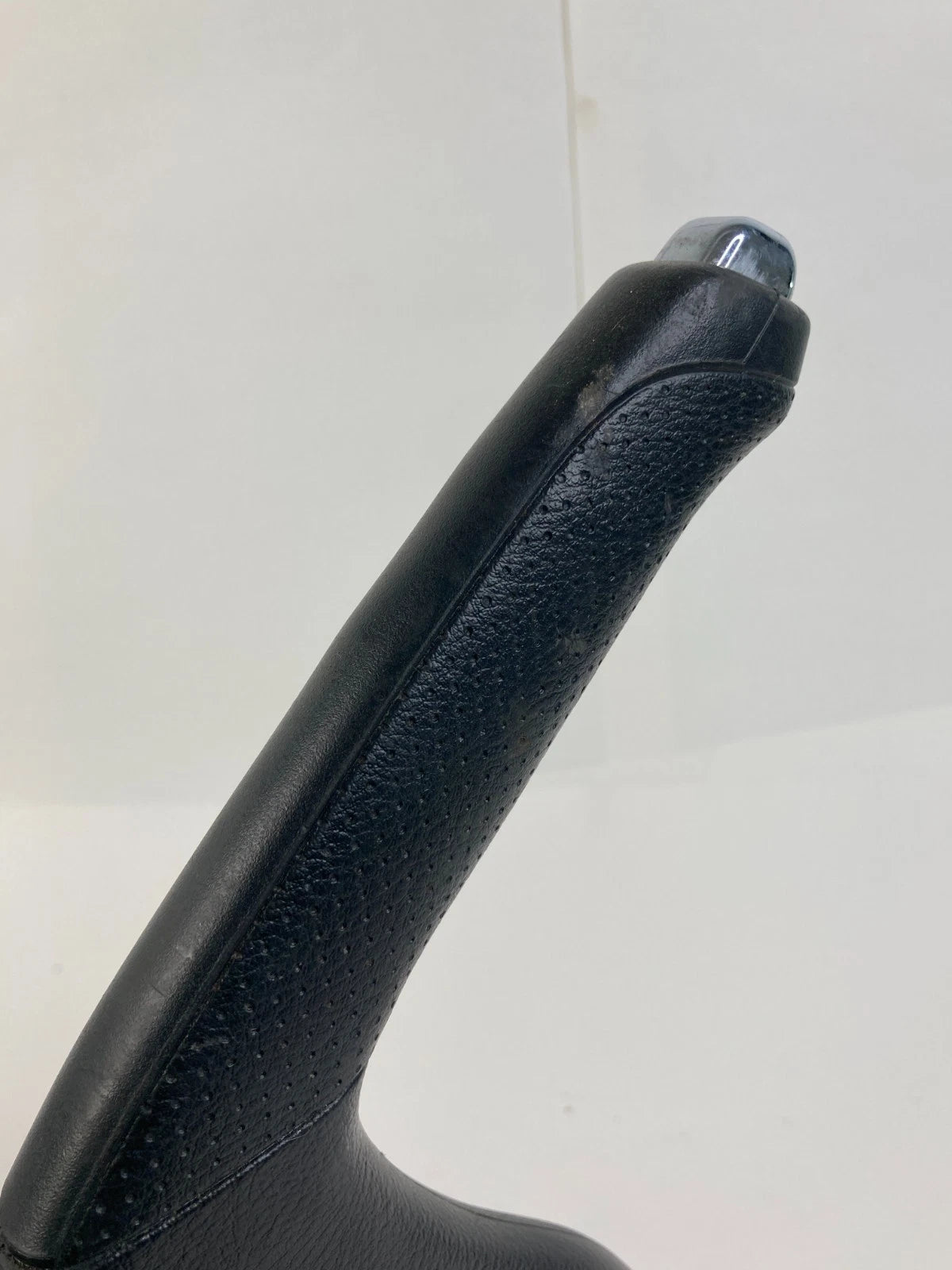 2003-2007 HONDA ACCORD CENTER CONSOLE EMERGENCY PARKING BRAKE HANDLE LEVER