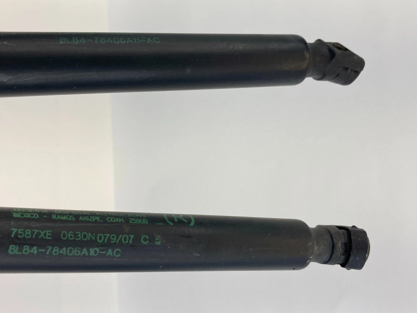 08-12 FORD ESCAPE REAR LIFTGATE SHOCK STRUT SUPPORT SET PAIR 8L84-78406A10-AC