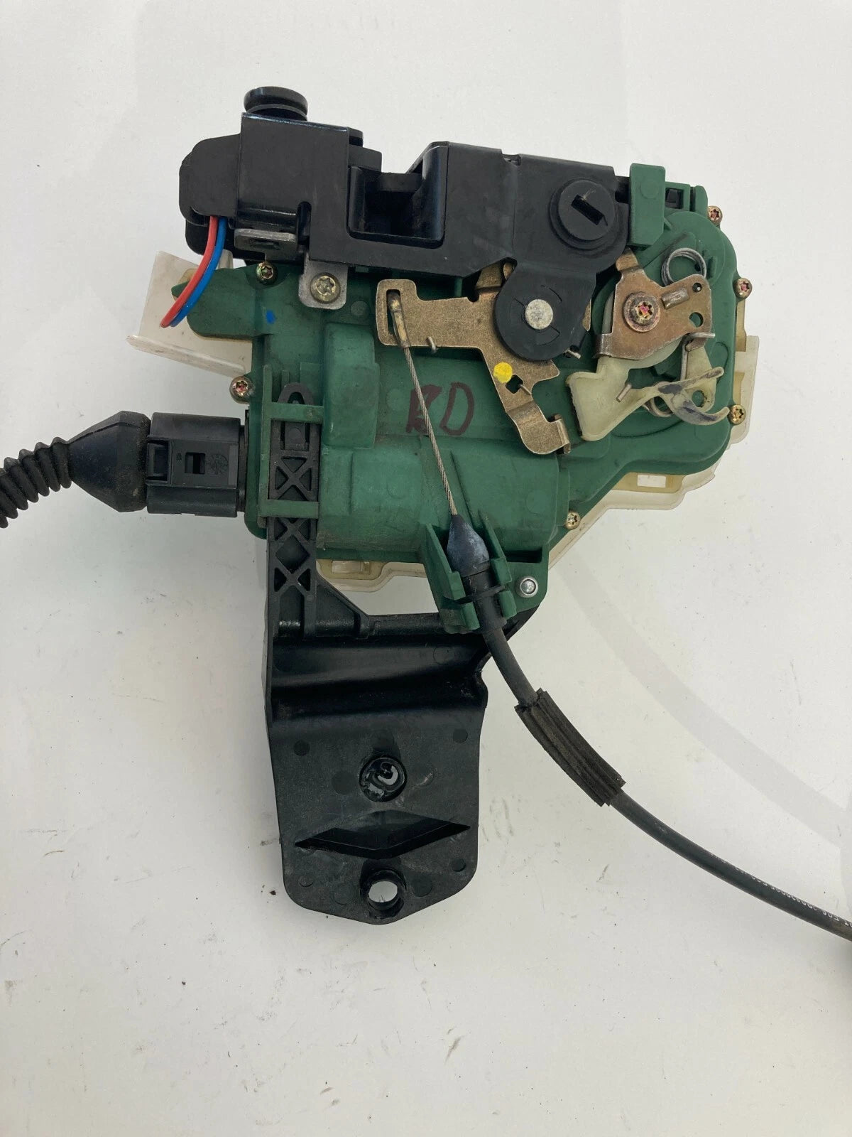 2001-2005 VOLKSWAGEN PASSAT REAR LEFT BACK SIDE DOOR LOCK LATCH ACTUATOR OEM