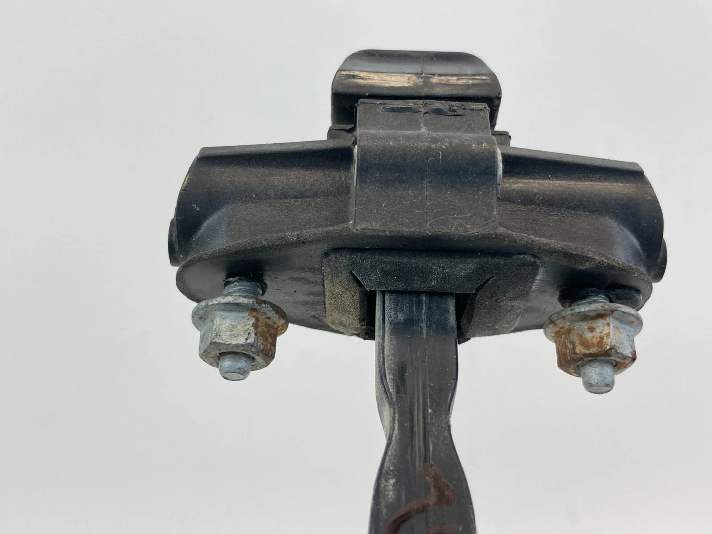 08-12 FORD ESCAPE 08-11 MERCURY MARINER REAR LEFT DRIVER SIDE DOOR CHECK STOPPER