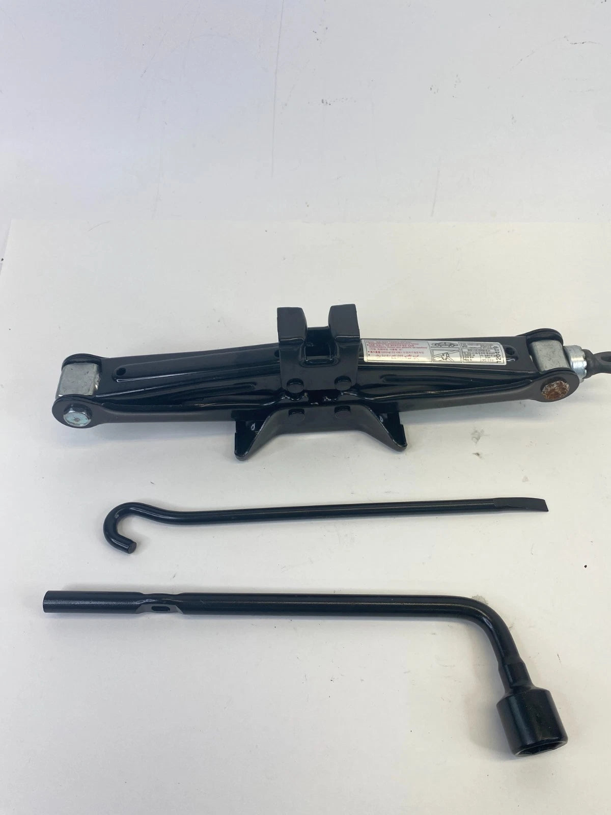 2013-2017 Hyundai Elantra GT Emergency Spare Tire Jack & Tool Lug Wrench Kit Set