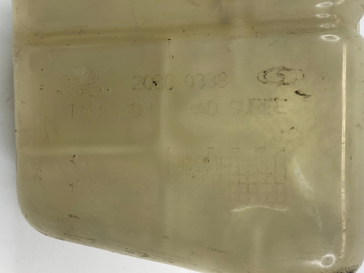 2008-2010 SATURN VUE ENGINE EXPANSION COOLANT RESERVOIR TANK BOTTLE OEM