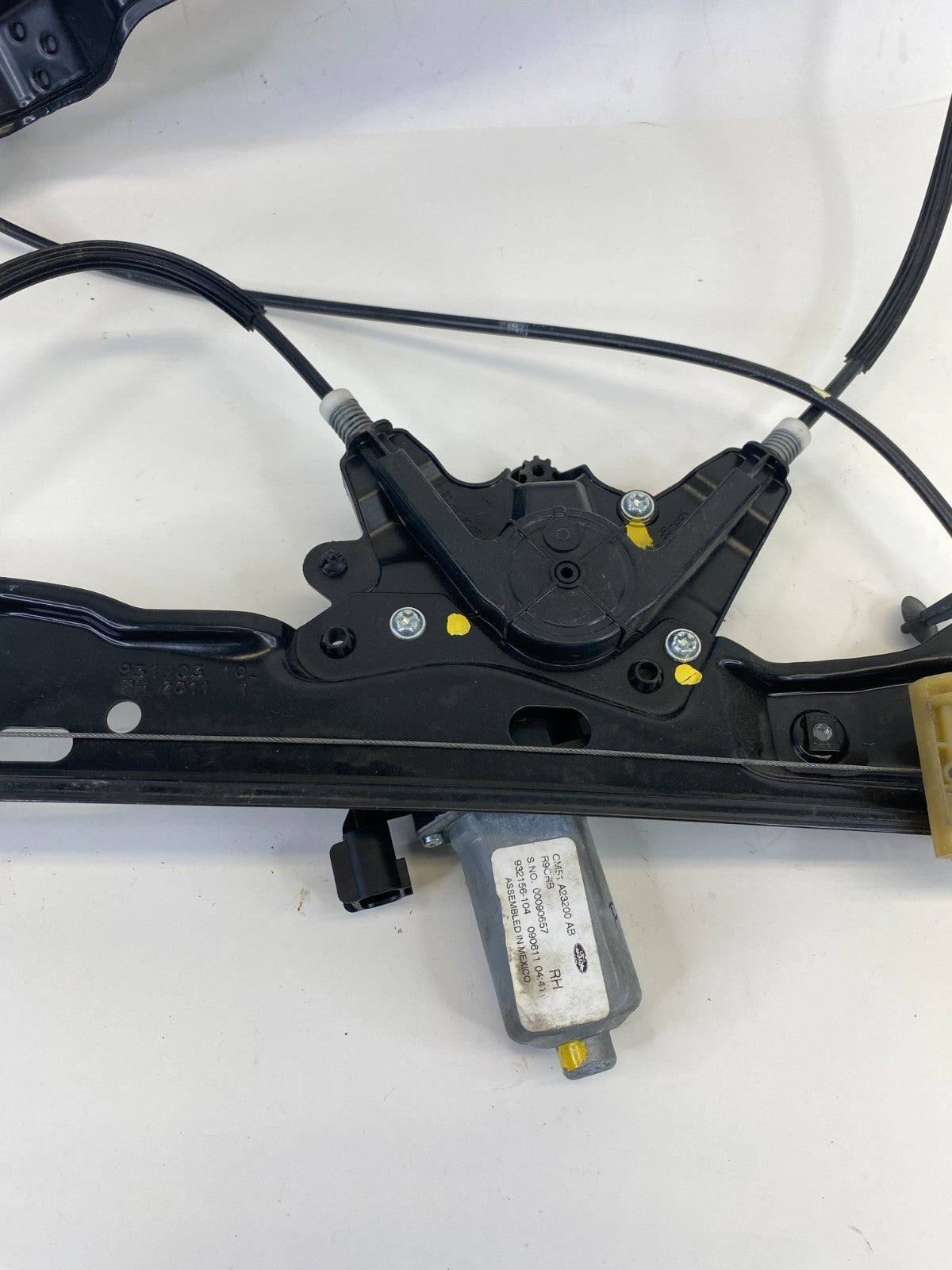 2012-2018 Ford Focus Front Right Side Window Regulator W/ Motor CM51-A23200-AB