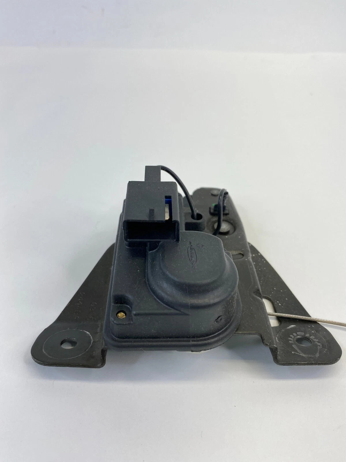 2005 2006 2007 CHRYSLER 300 SEDAN REAR TRUNK LOCK LATCH ACTUATOR RELEASE OEM
