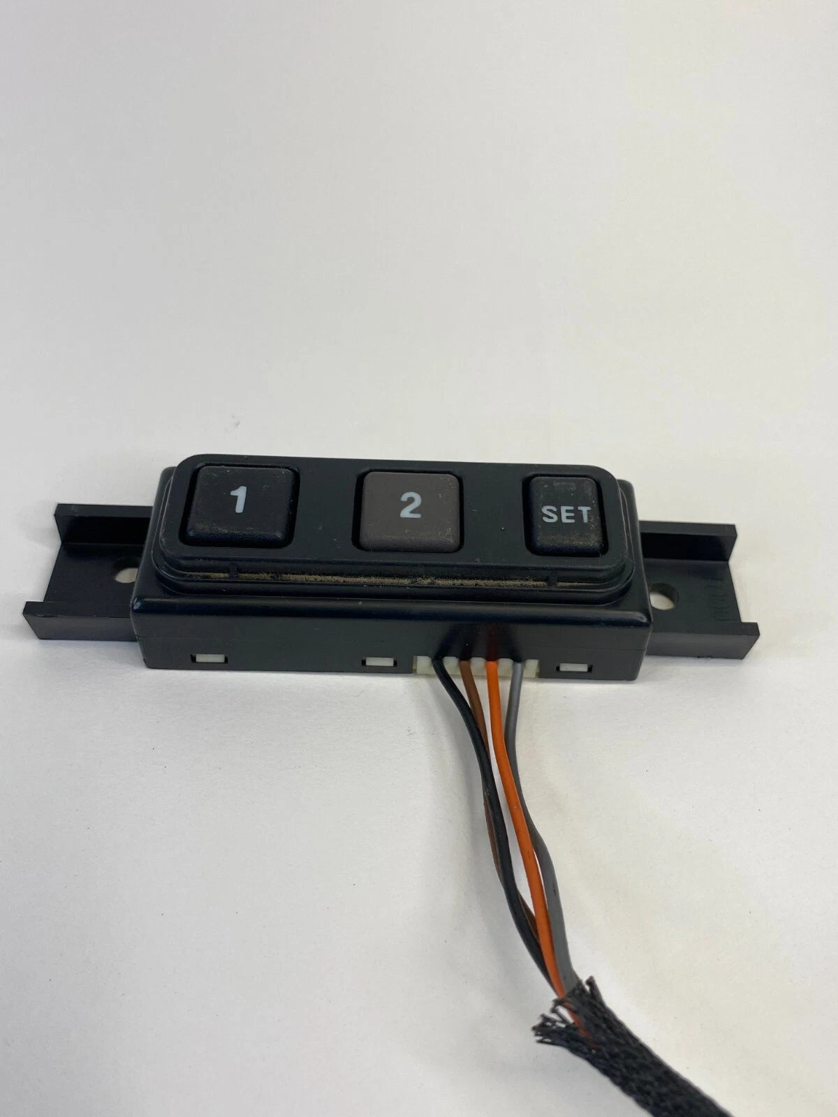 1999-2004 JEEP GRAND CHEROKEE FRONT LEFT DOOR SWITCH MEMORY SEAT DRIVERS OEM