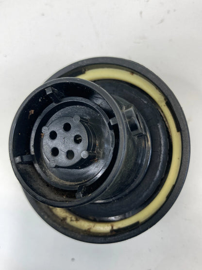2009-2011 CADILLAC STS LOCKING GAS TANK FUEL FILLER CAP LIDS PLUGS LOCK UNIT OEM