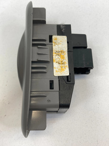 2006-2012 KIA SEDONA REAR RIGHT SIDE DOOR POWER WINDOW SWITCH ASSEMBY RR RH OEM