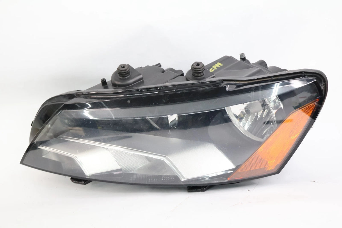 2012-2015 VOLKSWAGEN PASSAT FRONT LEFT SIDE HALOGEN HEADLIGHT LAMP 561-941-005-D