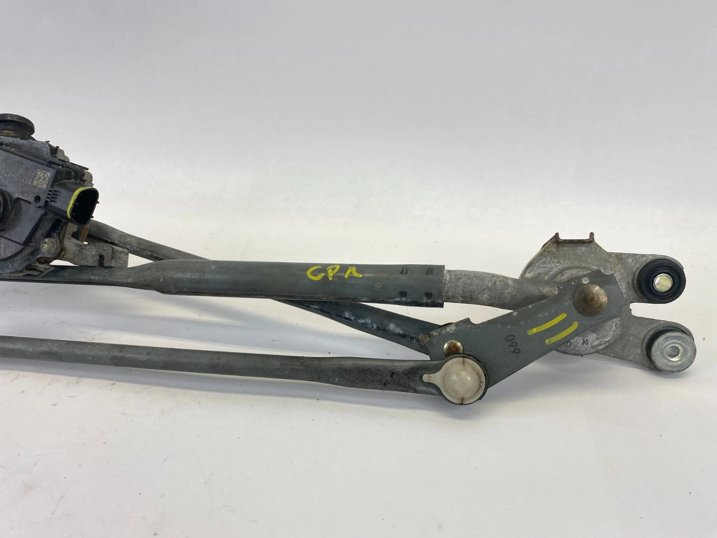 2009-2015 TOYOTA VENZA FRONT WINDSHIELD WIPER MOTOR & LINKAGE OEM 85110-0T010