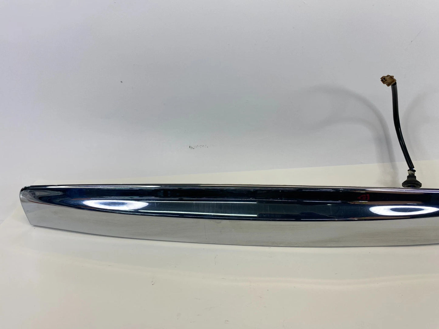 2010-2012 NISSAN ALTIMA REAR TRUNK LICENSE PLATE TRIM MOLDING W/ CAMERA OEM