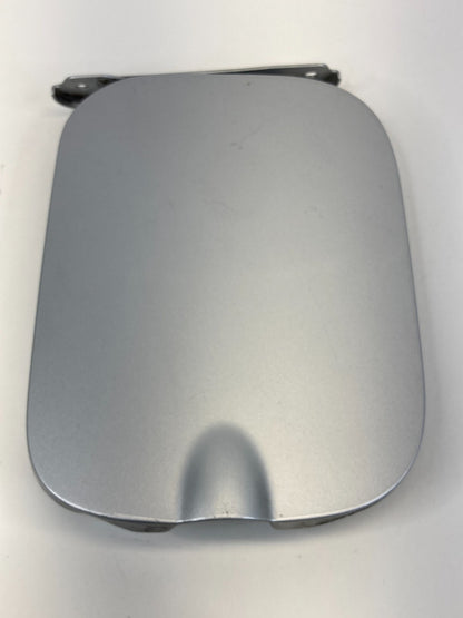 08 09 10 11 12 13 Nissan Rogue 2.5L 16V Fuel Filler Door Gas Lid Top Cover OEM