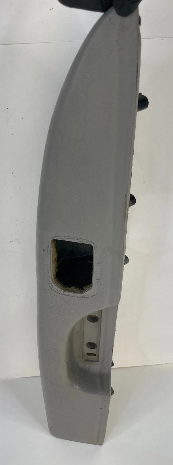 2005-2009 CHEVROLET TRAILBLAZER REAR RIGHT PASSENGER DOOR ARMREST PANEL UNIT OEM