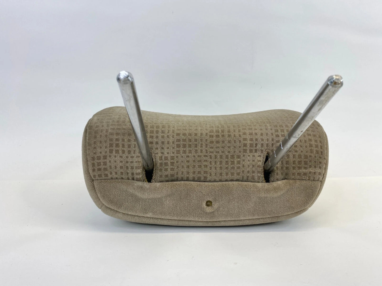 2003-2006 KIA SORENTO FRONT RIGHT PASSENGER SIDE SEAT HEADREST HEAD REST OEM