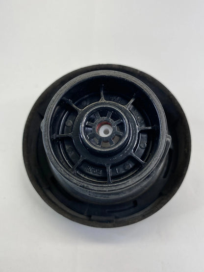 06-11 HYUNDAI ACCENT 04-17 ELANTRA FUEL TANK GAS FILLER CAP TIGHTEN 3 CLICKS OEM