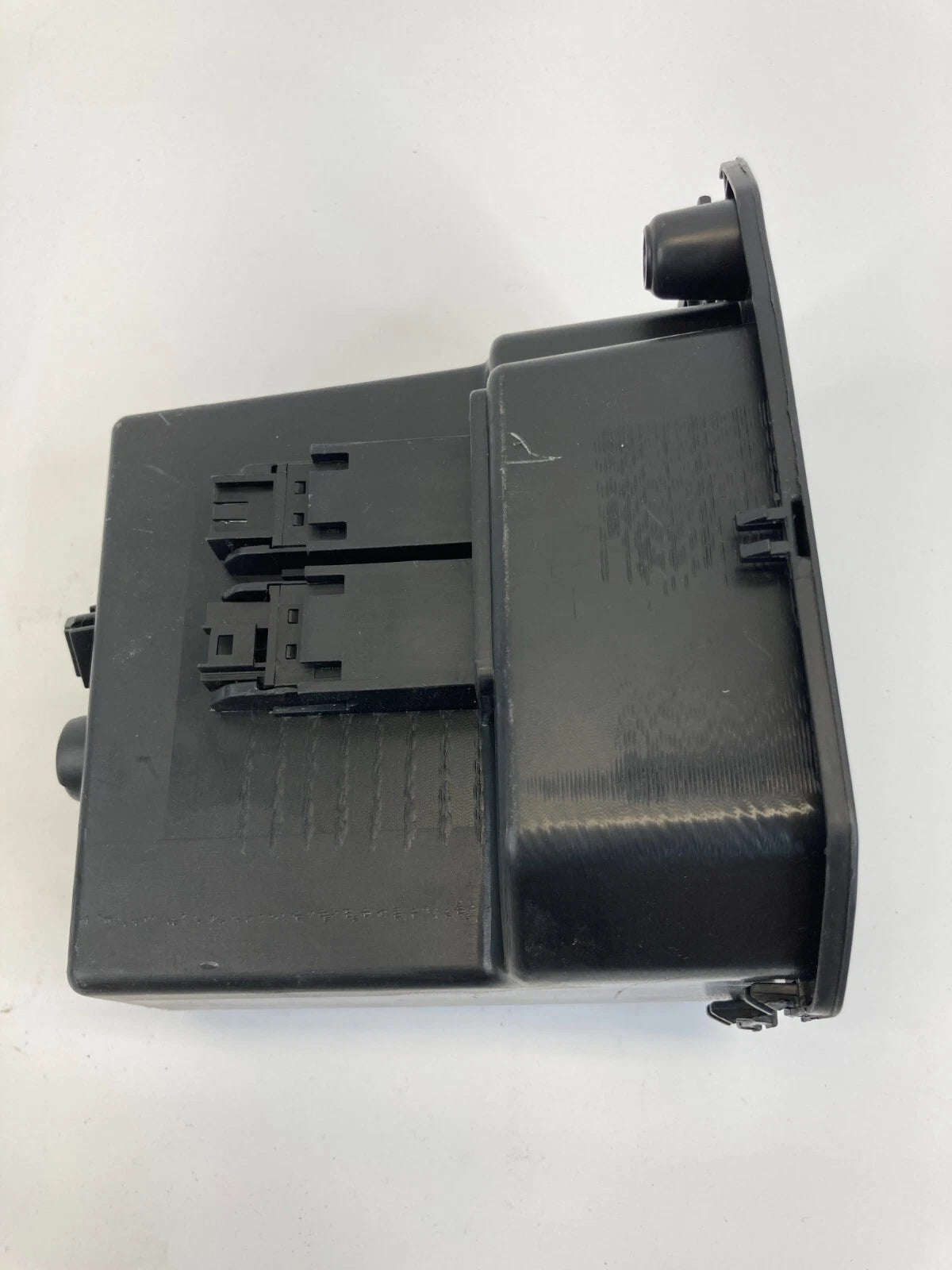 2011-2016 CHEVROLET CRUZE CENTER CONSOLE STORAGE COMPARTMENT W/ AUX USB