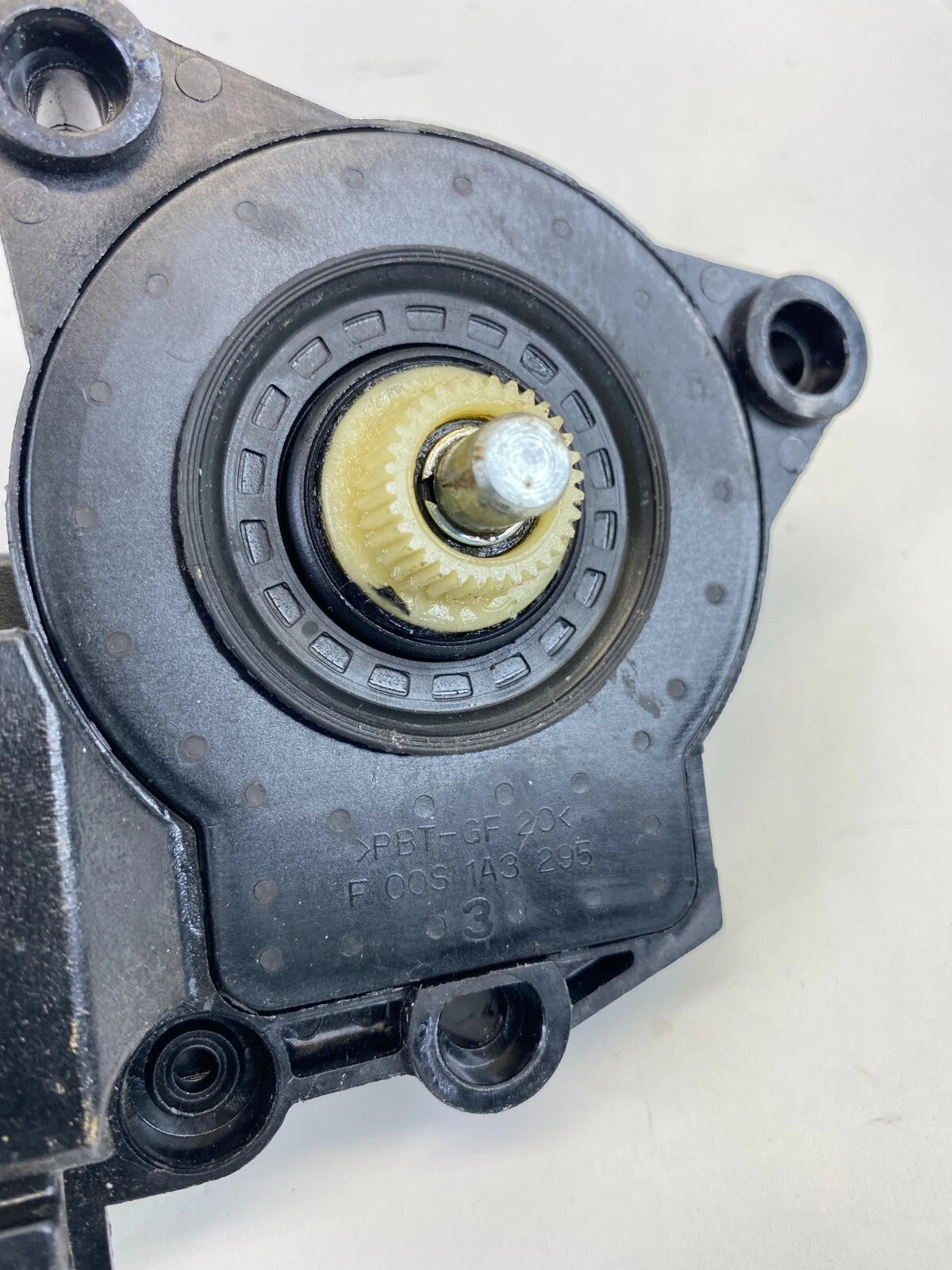 2009 2010 2011 Kia Borrego Front Right Side Door Power Window Motor OEM